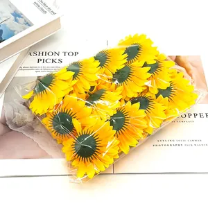 Set kunstmatige zonnebloemhoofden voor DIY bruiloftdecoratie en fotografie rekwisieten