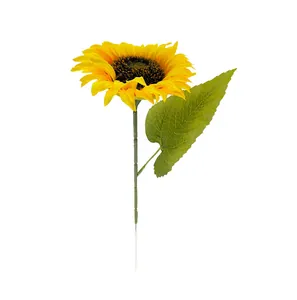 Detailansicht künstliche Sonnenblume aus Seide mit gelben Blüten und grünem Blatt