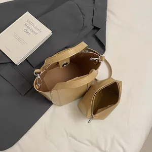 Stilvolles beige PU-Leder Eimertaschen-Set mit passender Tasche für den schicken Alltag