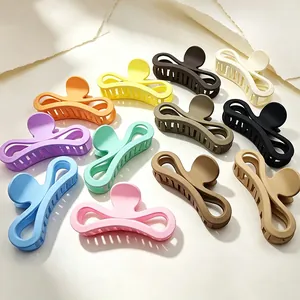 Minimalist Matte Plastic Shark Hair Claw Clip For Women Fresh Hollow Figure 8 Bowknot Shape Nonslip Strong Hold Elegant Everyday Headwear Hair Accessory