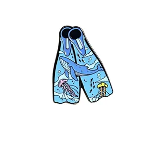 Creatieve duikvinnen emaille speld met blauwe vinvis en kwallen oceaanpatronen 2pcs