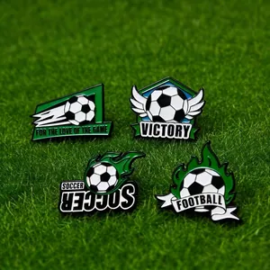 Spilla Sportiva in Lega di Metallo per Calcio Spilla Smaltata per Zaino Abbigliamento Regalo Tifoso Decorazione Victory Soccer Charm