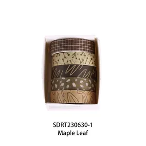 Decoratieve washi tapeset met bruine aardetinten en esdoornblad thema voor journaling