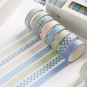 Set aus Washi-Tape-Rollen mit Karomuster für Bastelarbeiten und Scrapbooking