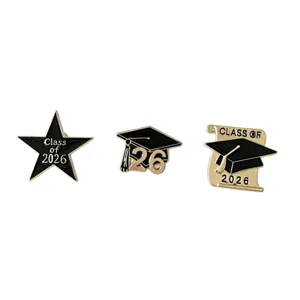 Set de pines esmaltados conmemorativos de la clase 2026 con birrete y estrella para alumnos