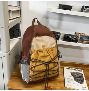 Outdoor-Wanderrucksack mit großem Fassungsvermögen und farbenfrohem Design