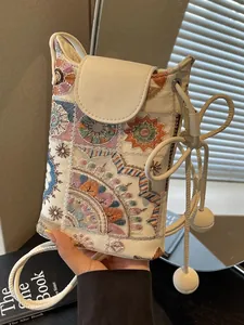 Petit sac seau bandoulière élégant avec broderie chinoise traditionnelle et sangle blanche