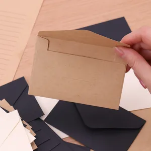 Mini sobres de papel kraft en varios colores para tarjetas de felicitación y pequeños regalos