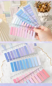 Pestañas de índice degradadas de colores en base de regla transparente para notas y marcas de estudiantes