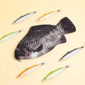 Professionelles realistisches fischförmiges Mäppchen und lustiges Fisch-Kugelschreiber-Set