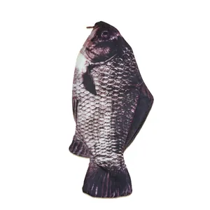 Realistisches Federmäppchen in Karausche-Fischform mit Reißverschluss für Schüler.