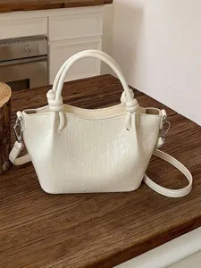 Elegante bolso cubo blanco texturizado para mujer con asa superior y correa bandolera
