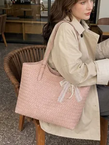 Sac fourre-tout tissé rose de grande capacité haut de gamme pour l'été et le bureau
