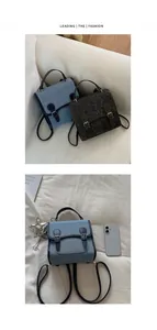 Mochila mini de mezclilla para mujer con hebillas dobles elegantes y asas ajustables