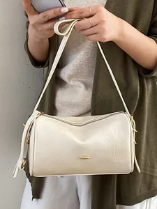 Schicke beige Boston Kissentasche für Damen, vielseitiger Schulter- und Achselstil