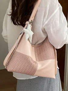 Elegante bolso hobo rosa de gran capacidad en cuero trenzado para viajes y trabajo