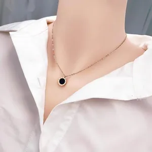 Titanium Steel Roman Numerals Pendant Necklace For Women Double Sided Round Clavicle Chain Rose Gold Plated Jewelry Gift