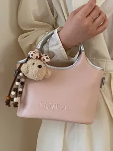 Élégant Sac Seau en Cuir PU Avec Lettres Bosselées Blocs de Couleur pour Femmes Sac à Bandoulière Chic Sac à Main Classique
