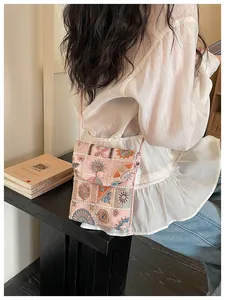 Borsa a tracolla ricamata per cellulare in stile cinese con bellissimi motivi floreali