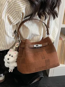 Elegante braune strukturierte Eimertasche für Damen, vielseitige Umhängetasche für Pendler