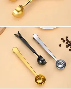 Detalle de cucharas de café 2 en 1 de acero inoxidable con pinzas para bolsas en tres colores
