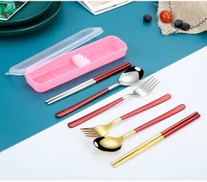 Portable 304 stainless steel cutlery set with gold and silver finishes in a pink case