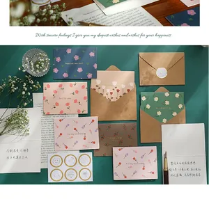 Juego de tarjetas de felicitación florales con sobres y deseos románticos en inglés