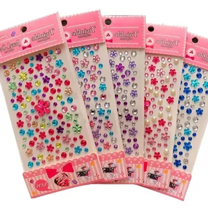 Pack de 5 pegatinas de gemas de colores con formas de flores y corazones para manualidades