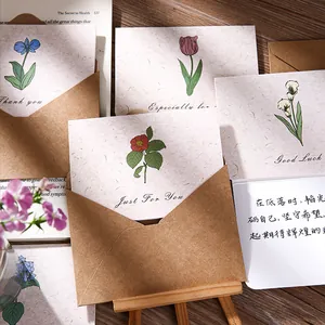 Tarjetas de felicitación botánicas vintage con sobres de papel kraft para regalo