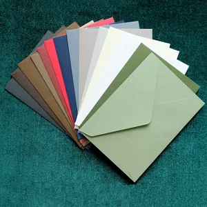 Sobres de colores premium con solapa en V para invitaciones y tarjetas de felicitación