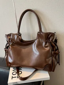 Braune Retro-Tragetasche aus Kunstleder mit großem Fassungsvermögen und Kordelzug