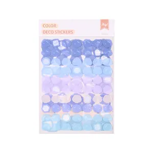 Set van pastelkleurige geschulpte ronde stipstickers voor creatief scrapbooking en deco
