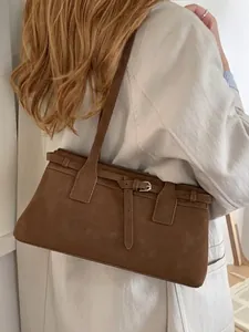 Vintage braune große Schultertasche aus Wildlederimitat mit Zierschnalle für Damen