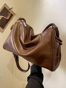 Borsa a tracolla vintage marrone da donna grande capacità in pelle lucida oliata