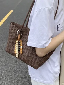 Women Woven Tote Bag Large Capacity PU Leather Shoulder Bag Vintage Fashion Minimalist Handbag With Wooden Bead Tassel Charm Daily Commuter Purse