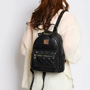 Eleganter schwarzer gesteppter PU-Lederrucksack für Damen in einem schicken Design