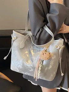 Bolso Tote de Cuero PU de Gran Capacidad para Mujer Textura de Mármol Bolso de Hombro de Viaje Bolso Escolar para Estudiante con Colgante de Oso