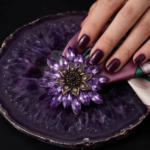 Elegante spilla a girasole viola per accessori moda di lusso da donna in cristallo acrilico