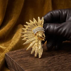 Vintage Gold Egyptian Pharaoh Indian Chief Head Brooch For Men Creative Personality Rhinestone Alloy Pin Suit Apparel Accessory Jewelry