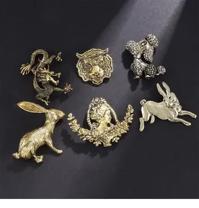 Collection de broches animalières vintage avec motifs tigre dragon et lapin