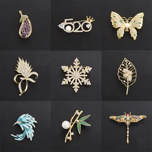 Exquisite Copper Zirconia Brooch For Women Butterfly Snowflake Heart 520 Design Rhinestone Artificial Pearl Brooch Pin