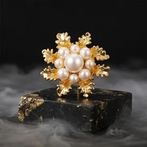 Mini Vintage Camellia Flower Brooch For Women Alloy Artificial Pearl Collar Pin Anti-Exposure Clothing Accessories Neckline Jewelry