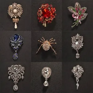 Vintage Baroque Wing Brooch For Women Exaggerated Luxurious Rhinestone Large Pin Fashion Coat Corsage Accessories