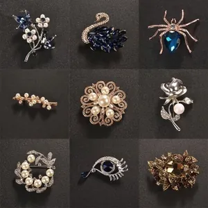 Fashion Alloy Artificial Pearl Brooch For Women Rhinestone Flower Leaf Pin High End Jewelry Accessory For Suits Dress Banquet