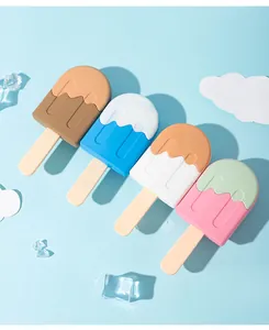 Set di quattro spazzole per capelli a forma di ghiacciolo in delicati colori pastello