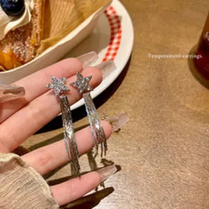 Vijfpuntige Ster Strass Kwastje Hangende Oorbellen Voor Vrouwen Elegante Verzilverde Legering Ster Oorbellen Mode Sieraden Cadeau