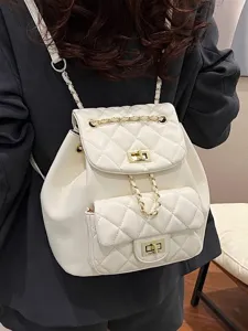 Sac à dos matelassé blanc élégant avec bandoulières en chaîne dorée