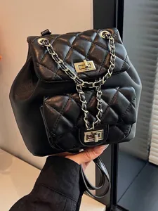 Sac à dos élégant en cuir matelassé noir avec bretelles en chaîne dorée pour femmes