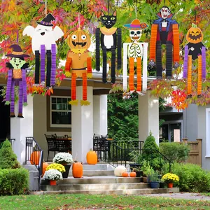 Lot de 7 décorations d'Halloween suspendues avec membres en papier extensibles maison.