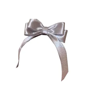Pinza per capelli a fiocco argento metallizzato per acconciature stile balletcore